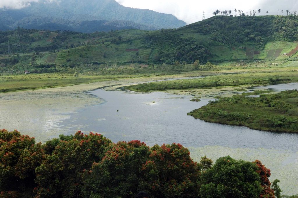 Danau Harun Bastari -- tempat wisata di bengkulu - keposiasi