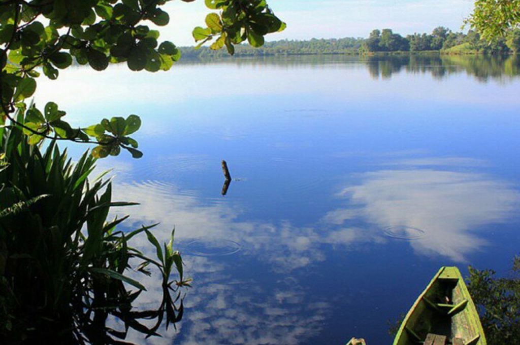 Danau Dendam Tak Sudah