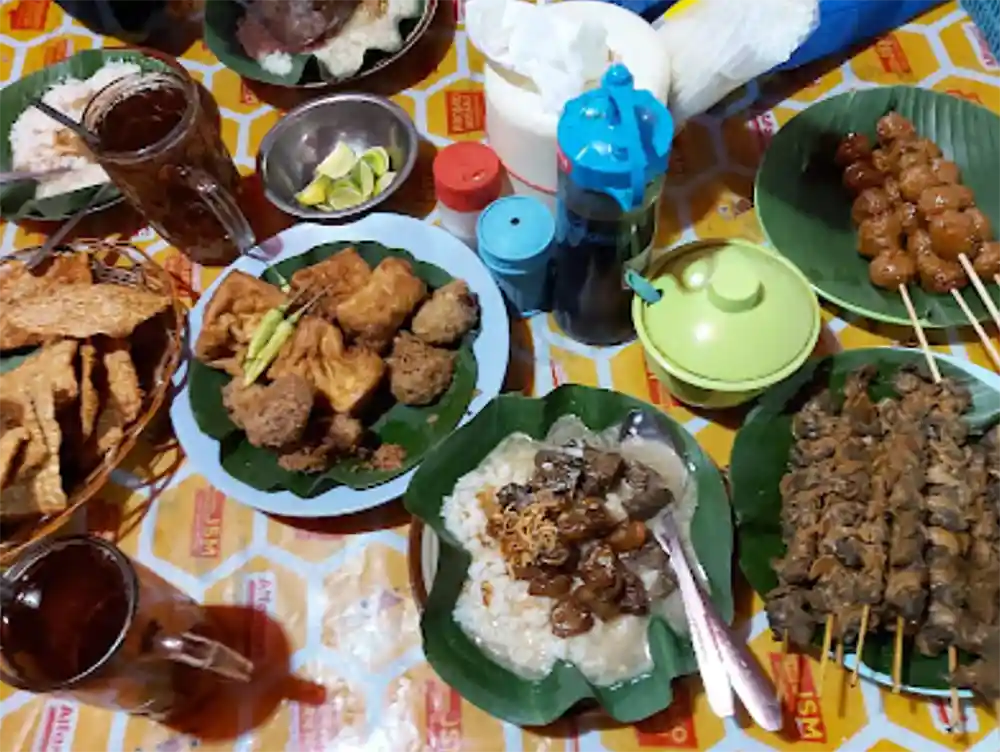 Nasi Gandul Pak Subur Dekat Simpang Lima Semarang - Setyawan pramana